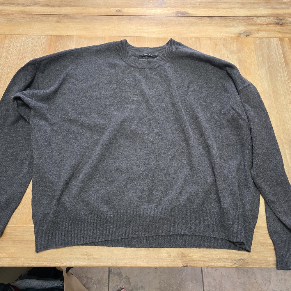 T Tahari Women's Gray Crewneck Top